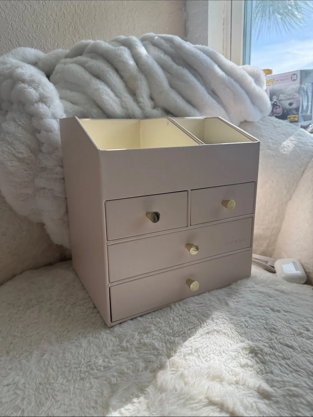 VLANDO Quiet Luxe Large Vanity Makeup Organizer with 3 Drawers pink paste light